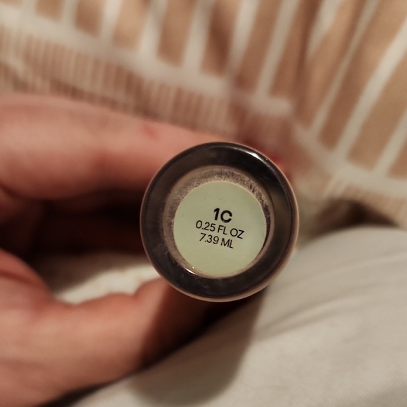 Concealer BUNDLE - Picture 5 of 11